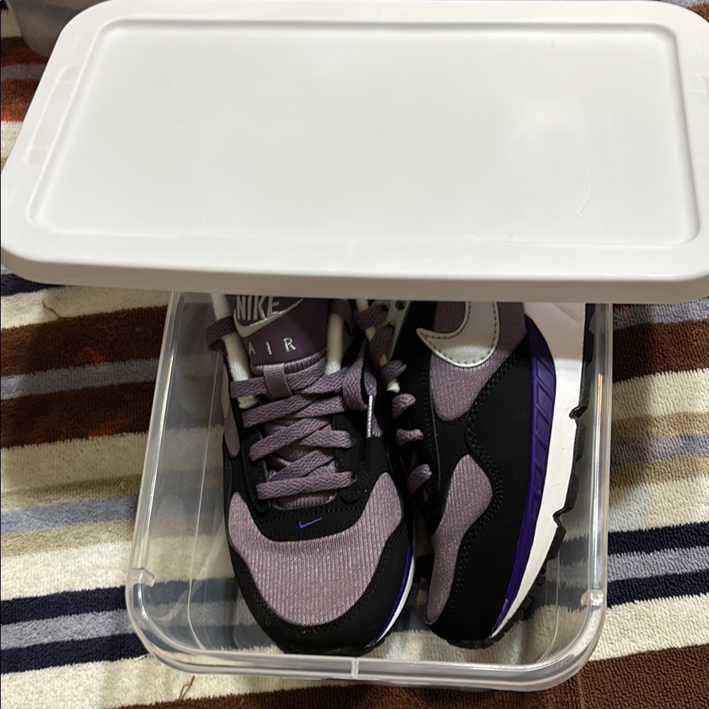 Women’s Nike Air Max in near perfect condition - Picture 4 of 4